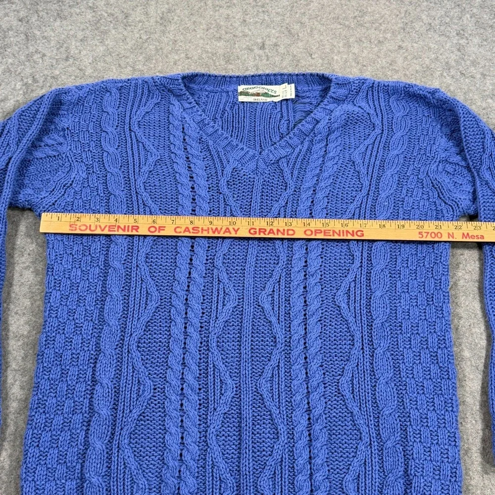 Aran Crafts Ireland Periwinkle Cable‎ Knit V-Neck Sweater Women's Size Large